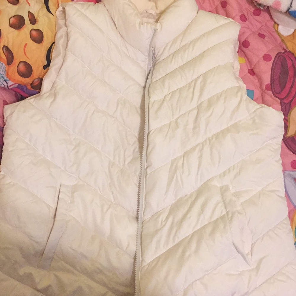 Gap puffy vest